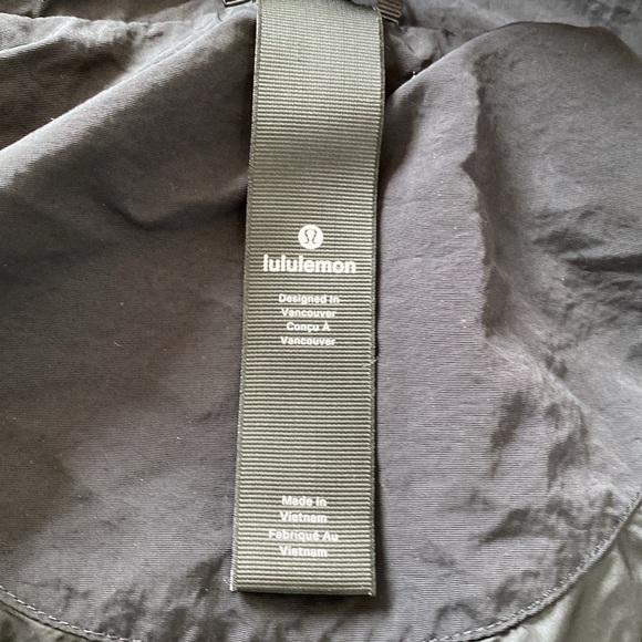 โค๏ธ Lululemon Always Effortless Jacket Size 6 Black - Picture 6 of 16